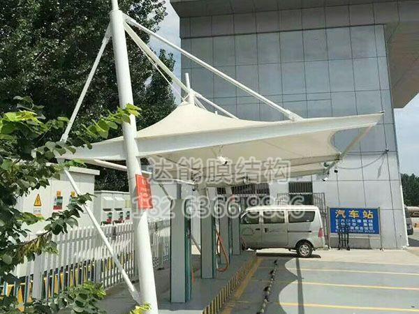 膜結構車棚